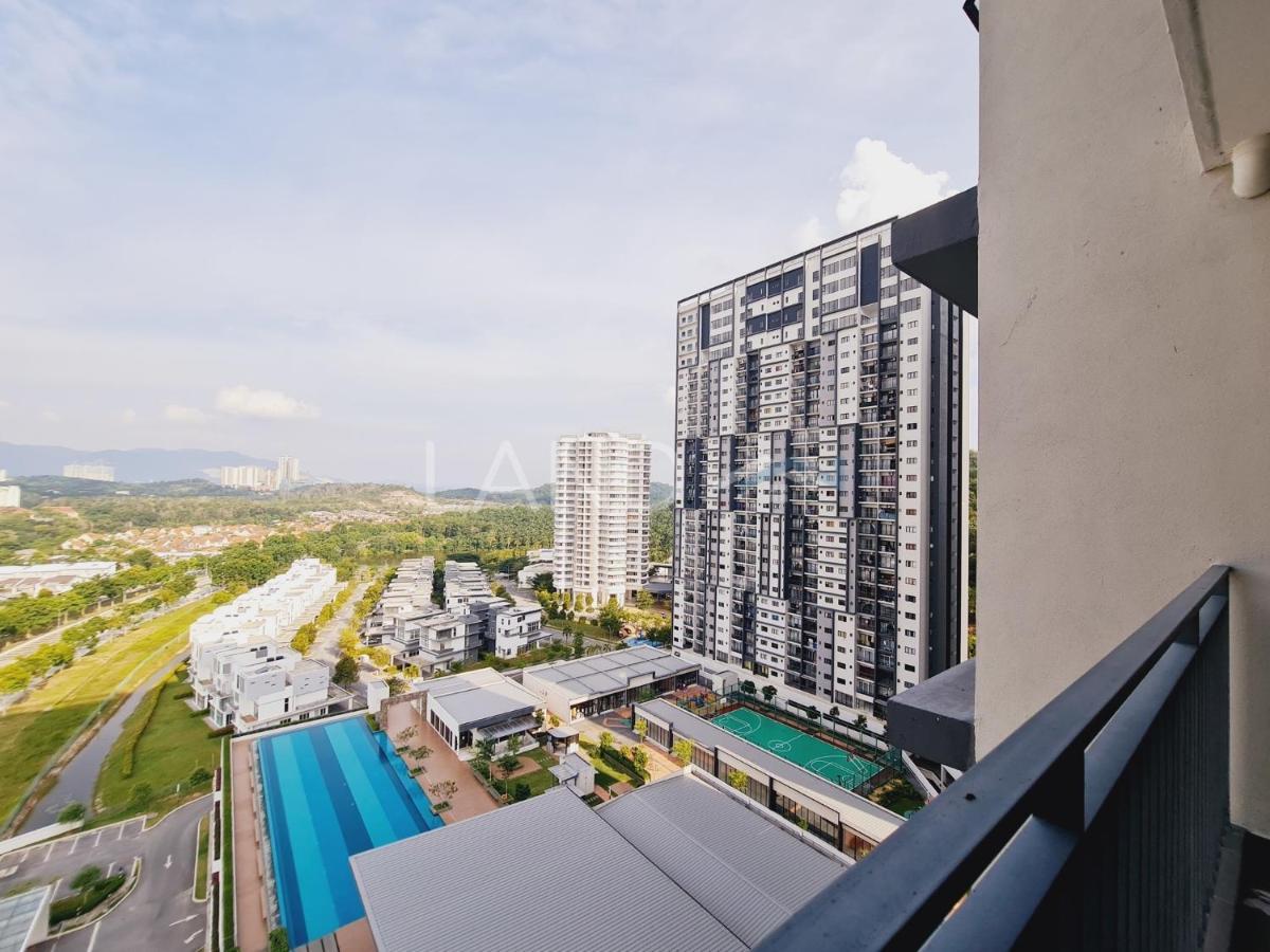 Klia Lili Residensi 5 Plus 2 Pax With Splendid Pool 닐라이 외부 사진